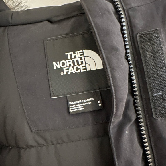 North Face Arctic Parka 550 in Black - Picture 3 of 6